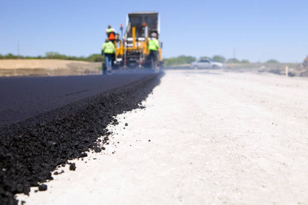 Best Driveway Paving Contractor  in Sutherlin, OR